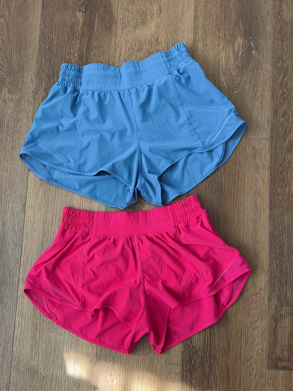 Lululemon hotty hots size 6 2.5’’